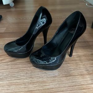 Black pump heels - 4 in heels